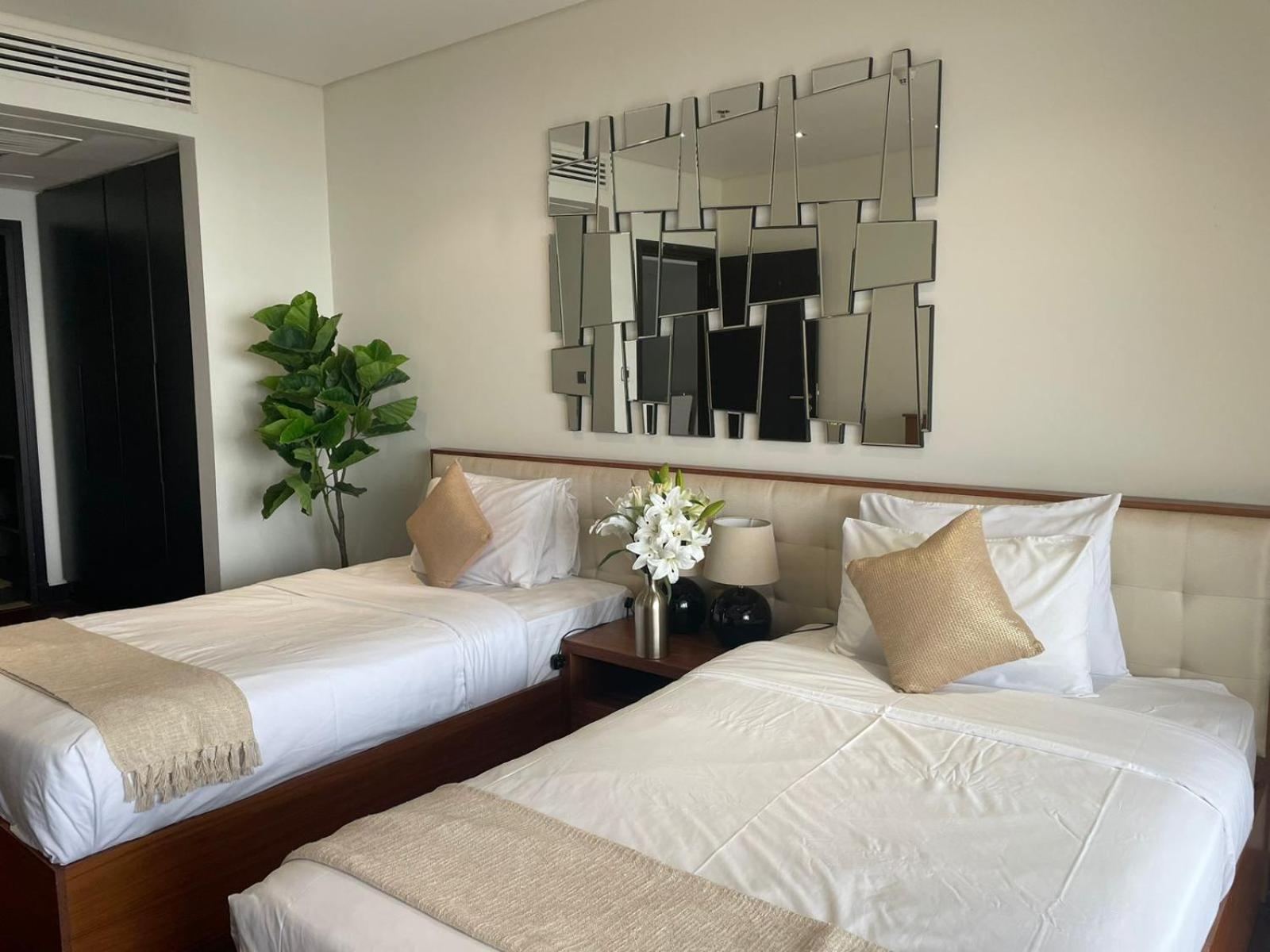 Anantara Hotel Apartment Palm Jumeirah Connected Anantara Hotel Dubai Exteriör bild